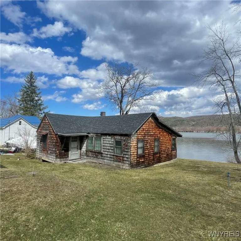 6235 Southwest Shore, Canadice, New York 14471, Canadice, New York 14471, 2 Bedrooms Bedrooms, 5 Rooms Rooms,1 BathroomBathrooms,Residential,For Sale,6235 Southwest Shore, Canadice, New York 14471,B1594814