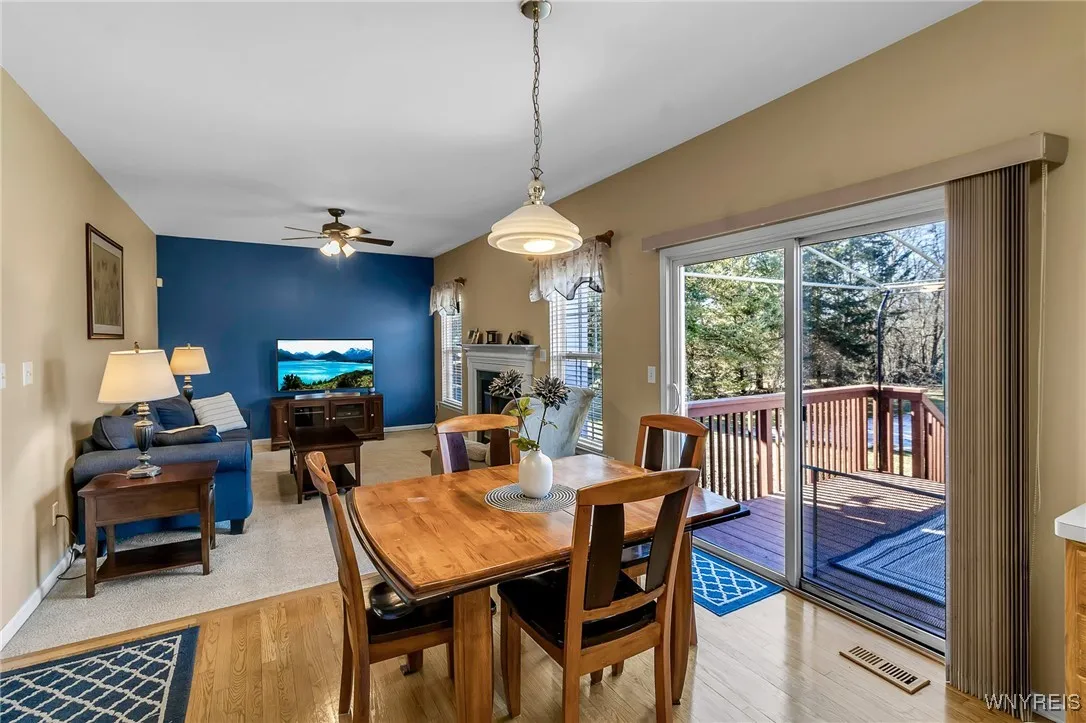 3474 Heatherwood Drive, Hamburg, New York 14075, Hamburg, New York 14075, 3 Bedrooms Bedrooms, 7 Rooms Rooms,2 BathroomsBathrooms,Residential,Closed,3474 Heatherwood Drive, Hamburg, New York 14075,0,B1592937