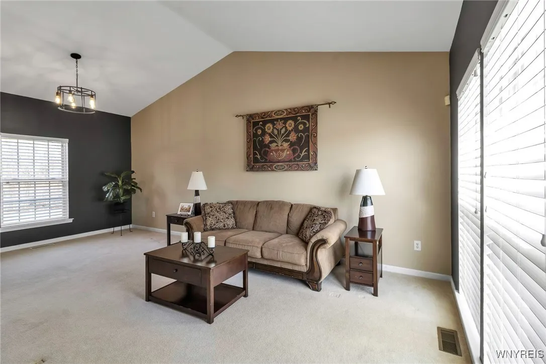 3474 Heatherwood Drive, Hamburg, New York 14075, Hamburg, New York 14075, 3 Bedrooms Bedrooms, 7 Rooms Rooms,2 BathroomsBathrooms,Residential,Closed,3474 Heatherwood Drive, Hamburg, New York 14075,0,B1592937