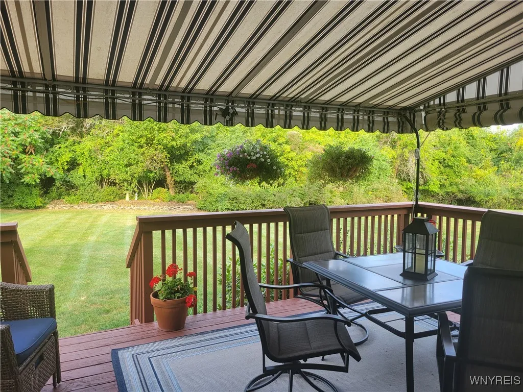 3474 Heatherwood Drive, Hamburg, New York 14075, Hamburg, New York 14075, 3 Bedrooms Bedrooms, 7 Rooms Rooms,2 BathroomsBathrooms,Residential,Closed,3474 Heatherwood Drive, Hamburg, New York 14075,0,B1592937