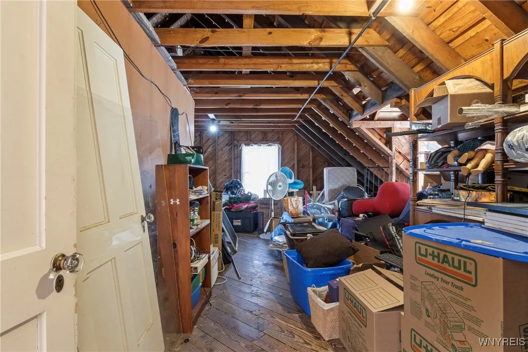 208 Porterville Road, Aurora, New York 14052, Aurora, New York 14052, 6 Bedrooms Bedrooms, 16 Rooms Rooms,3 BathroomsBathrooms,Residential,Closed,208 Porterville Road, Aurora, New York 14052,0,B1595058