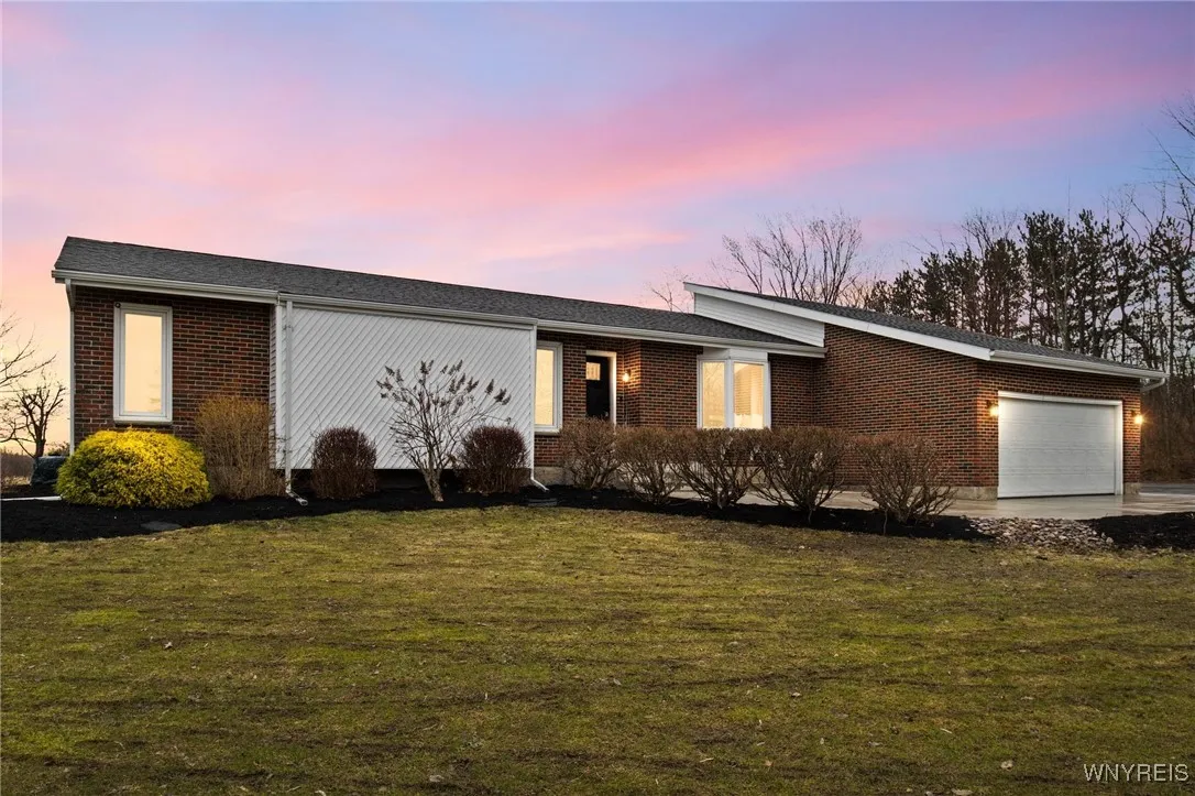6741 Cole Road, Orchard Park, New York 14127, Orchard Park, New York 14127, 3 Bedrooms Bedrooms, 5 Rooms Rooms,2 BathroomsBathrooms,Residential,Closed,6741 Cole Road, Orchard Park, New York 14127,0,B1594913