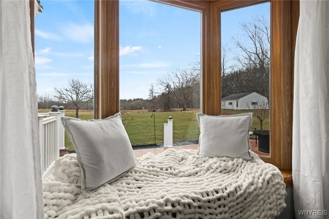 6741 Cole Road, Orchard Park, New York 14127, Orchard Park, New York 14127, 3 Bedrooms Bedrooms, 5 Rooms Rooms,2 BathroomsBathrooms,Residential,Closed,6741 Cole Road, Orchard Park, New York 14127,0,B1594913