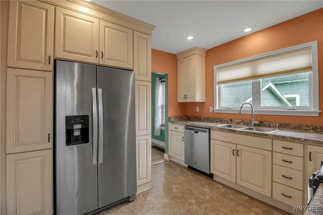 102 Ledger Street, Buffalo, New York 14216, Buffalo, New York 14216, 2 Bedrooms Bedrooms, 5 Rooms Rooms,1 BathroomBathrooms,Residential,Closed,102 Ledger Street, Buffalo, New York 14216,0,B1595234