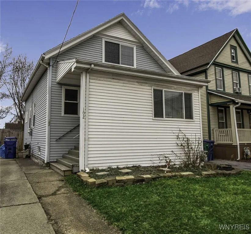 102 Ledger Street, Buffalo, New York 14216, Buffalo, New York 14216, 2 Bedrooms Bedrooms, 5 Rooms Rooms,1 BathroomBathrooms,Residential,Closed,102 Ledger Street, Buffalo, New York 14216,0,B1595234
