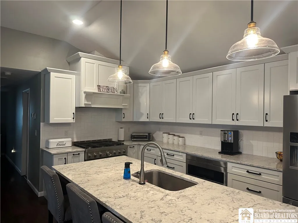 24 University Park, Pomfret, New York 14063, Pomfret, New York 14063, 4 Bedrooms Bedrooms, 11 Rooms Rooms,2 BathroomsBathrooms,Residential,For Sale,24 University Park, Pomfret, New York 14063,0,R1594999