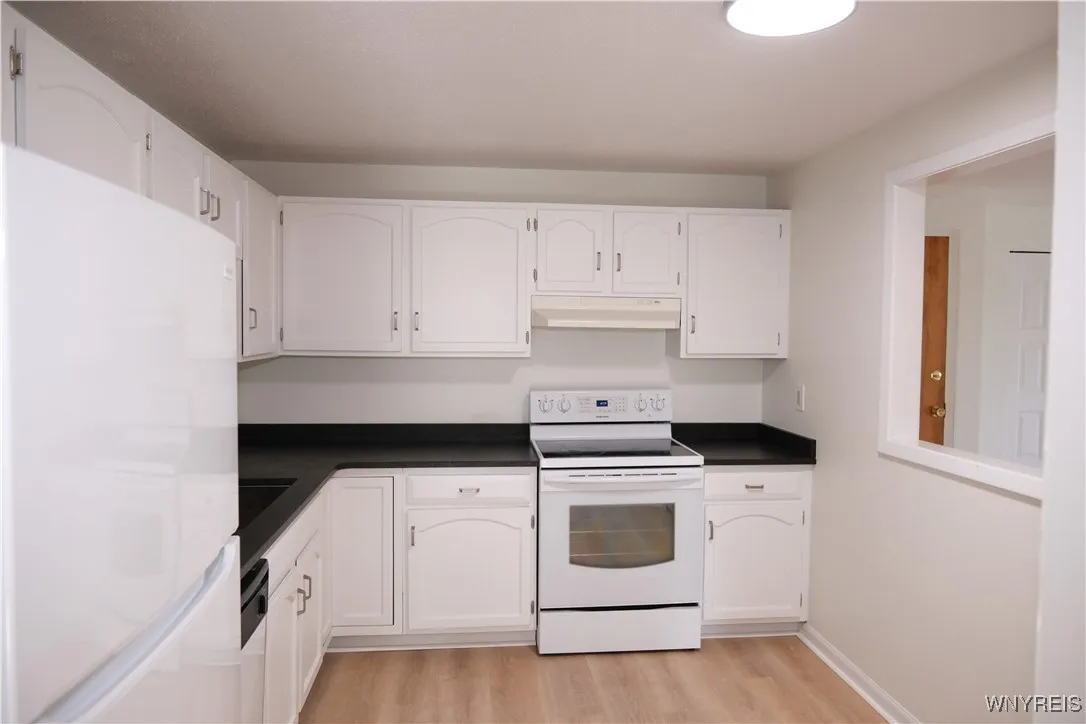 6321 West Quaker Street 5, Orchard Park, New York, Orchard Park, New York 14127, 2 Bedrooms Bedrooms, 6 Rooms Rooms,1 BathroomBathrooms,Residential Lease,Closed,6321 West Quaker Street 5, Orchard Park, New York ,0,B1595381