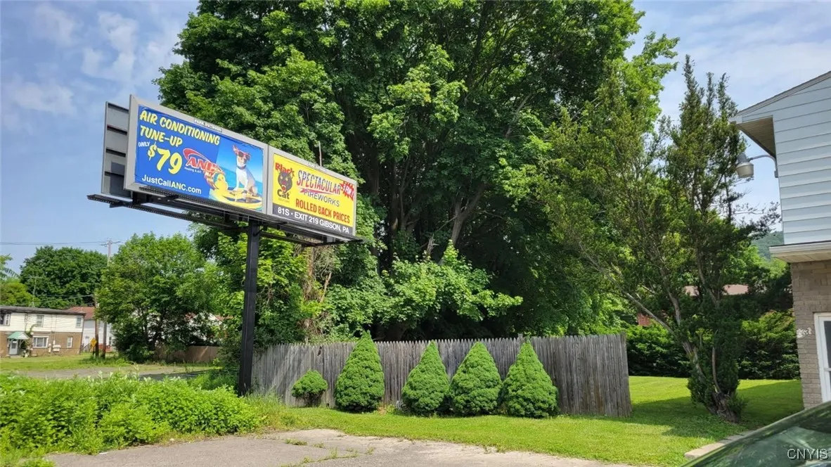 Billboard included for additional income