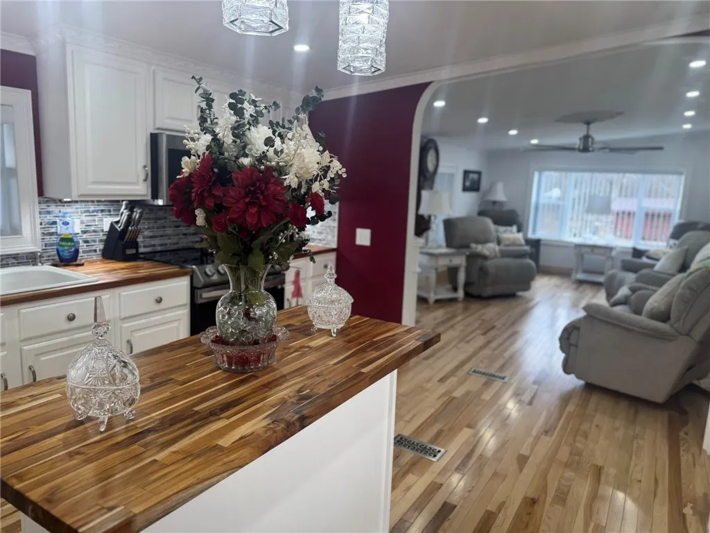 612 Oswegatchie Road, Palatine, New York 13428, Palatine, New York 13428, 2 Bedrooms Bedrooms, 8 Rooms Rooms,2 BathroomsBathrooms,Residential,Closed,612 Oswegatchie Road, Palatine, New York 13428,0,R1595397