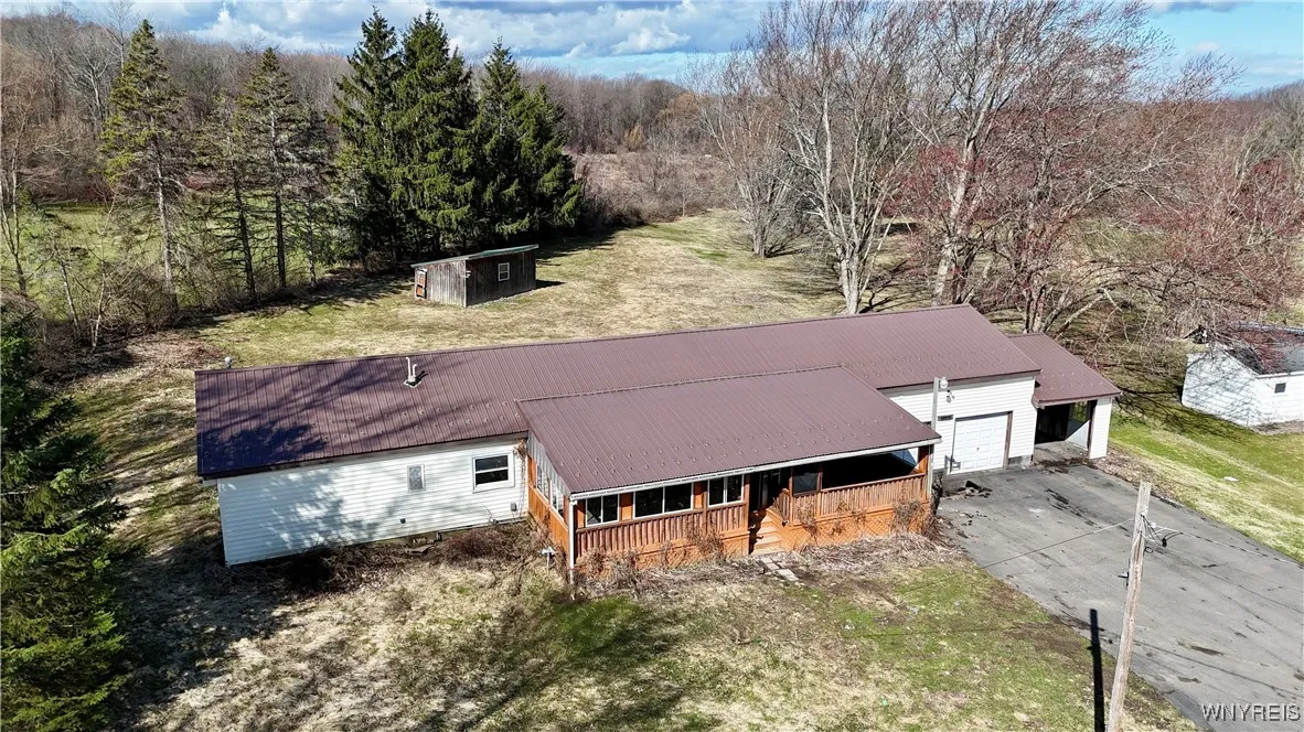 10649 North Road, Perrysburg, New York 14129, Perrysburg, New York 14129, 3 Bedrooms Bedrooms, 10 Rooms Rooms,1 BathroomBathrooms,Residential,For Sale,10649 North Road, Perrysburg, New York 14129,0,B1595253