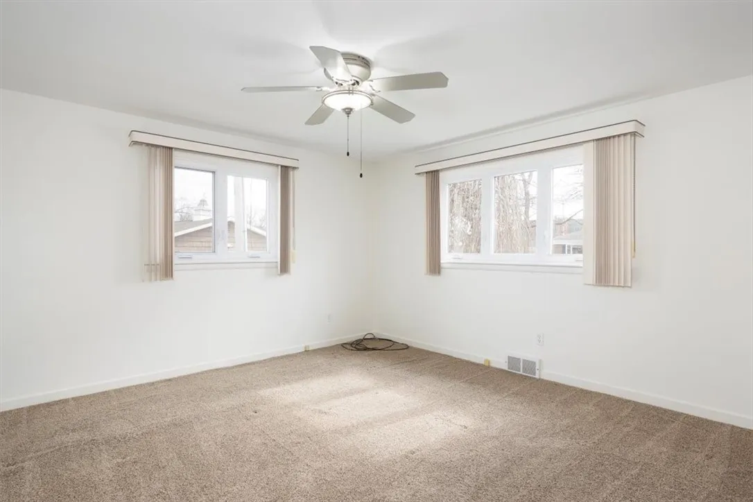 630 Kings Highway, Amherst, New York 14226, Amherst, New York 14226, 2 Bedrooms Bedrooms, 7 Rooms Rooms,1 BathroomBathrooms,Residential,Closed,630 Kings Highway, Amherst, New York 14226,0,R1592220