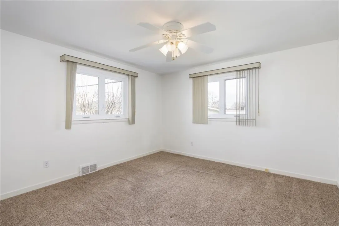 630 Kings Highway, Amherst, New York 14226, Amherst, New York 14226, 2 Bedrooms Bedrooms, 7 Rooms Rooms,1 BathroomBathrooms,Residential,Closed,630 Kings Highway, Amherst, New York 14226,0,R1592220