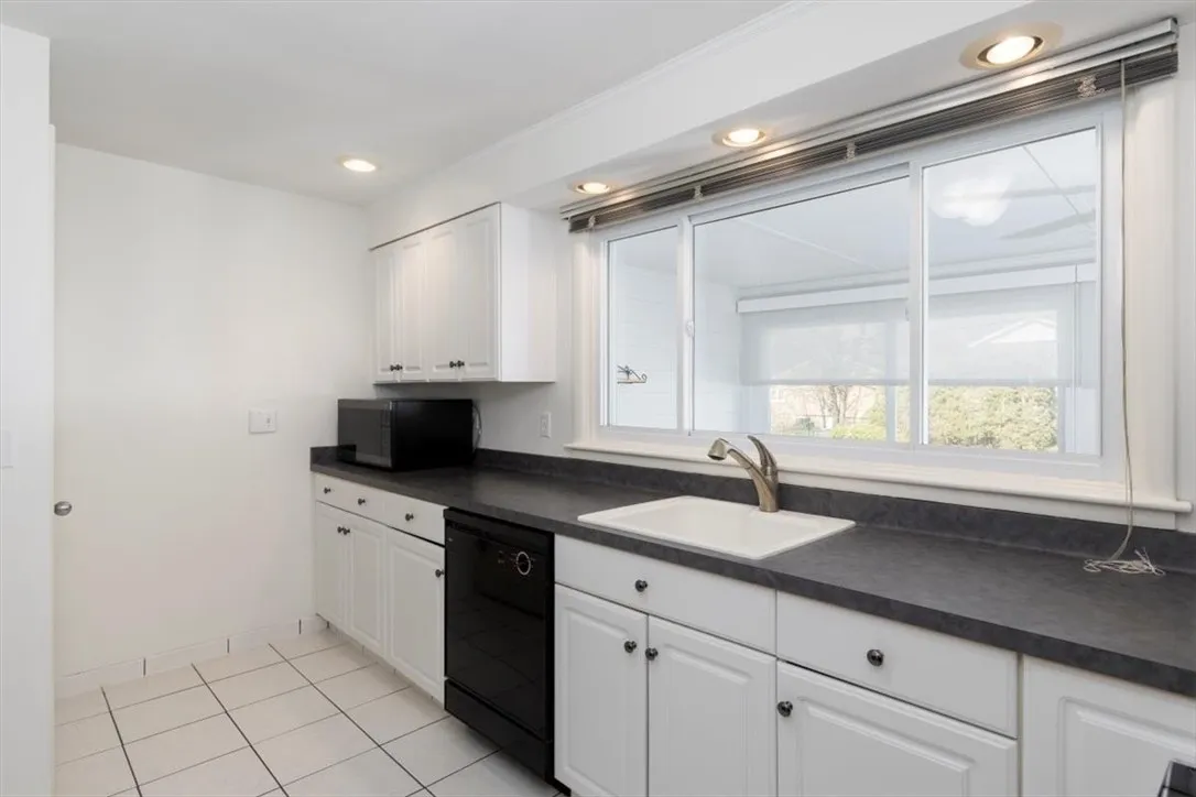 630 Kings Highway, Amherst, New York 14226, Amherst, New York 14226, 2 Bedrooms Bedrooms, 7 Rooms Rooms,1 BathroomBathrooms,Residential,Closed,630 Kings Highway, Amherst, New York 14226,0,R1592220