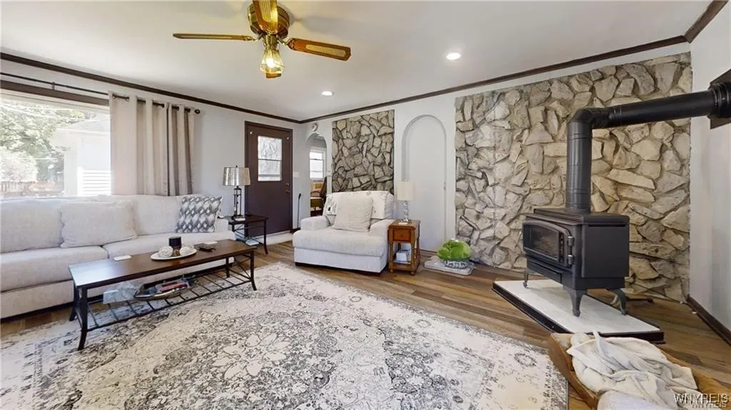136 Louvaine Drive, Tonawanda-town, New York 14223, Tonawanda, New York 14223, 3 Bedrooms Bedrooms, 7 Rooms Rooms,2 BathroomsBathrooms,Residential,Closed,136 Louvaine Drive, Tonawanda-town, New York 14223,0,B1595249