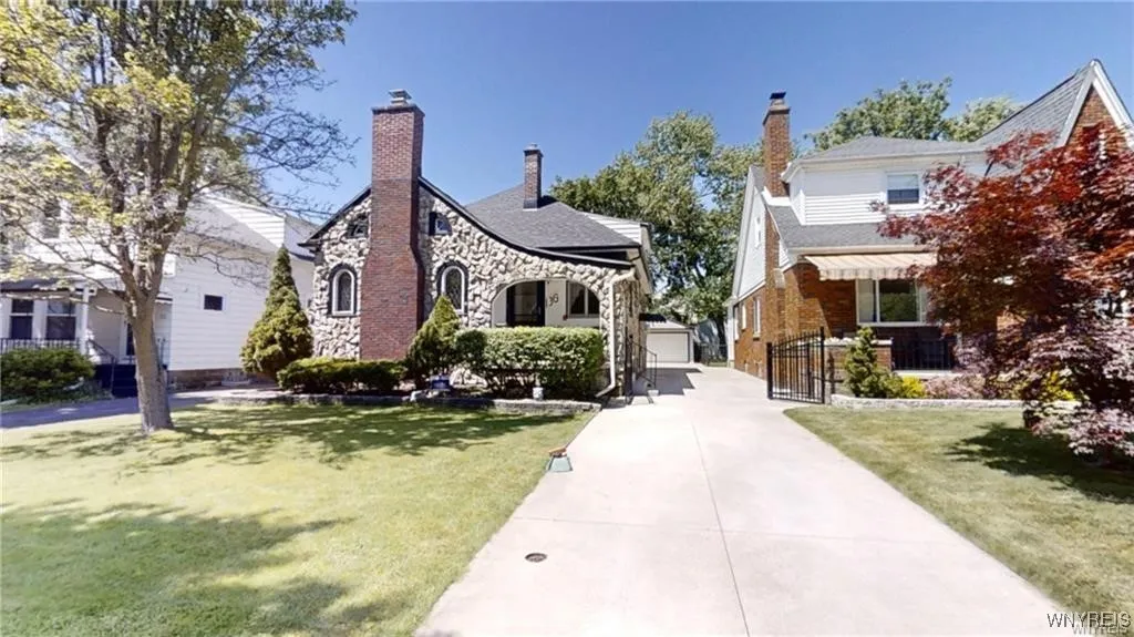 136 Louvaine Drive, Tonawanda-town, New York 14223, Tonawanda, New York 14223, 3 Bedrooms Bedrooms, 7 Rooms Rooms,2 BathroomsBathrooms,Residential,Closed,136 Louvaine Drive, Tonawanda-town, New York 14223,0,B1595249