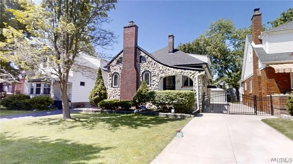 136 Louvaine Drive, Tonawanda-town, New York 14223, Tonawanda, New York 14223, 3 Bedrooms Bedrooms, 7 Rooms Rooms,2 BathroomsBathrooms,Residential,Closed,136 Louvaine Drive, Tonawanda-town, New York 14223,0,B1595249