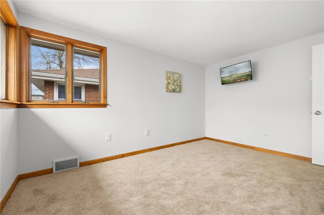 3360 Elmwood Avenue, Tonawanda-town, New York 1421, Tonawanda, New York 14217, 3 Bedrooms Bedrooms, 8 Rooms Rooms,2 BathroomsBathrooms,Residential,Closed,3360 Elmwood Avenue, Tonawanda-town, New York 1421,0,R1595284