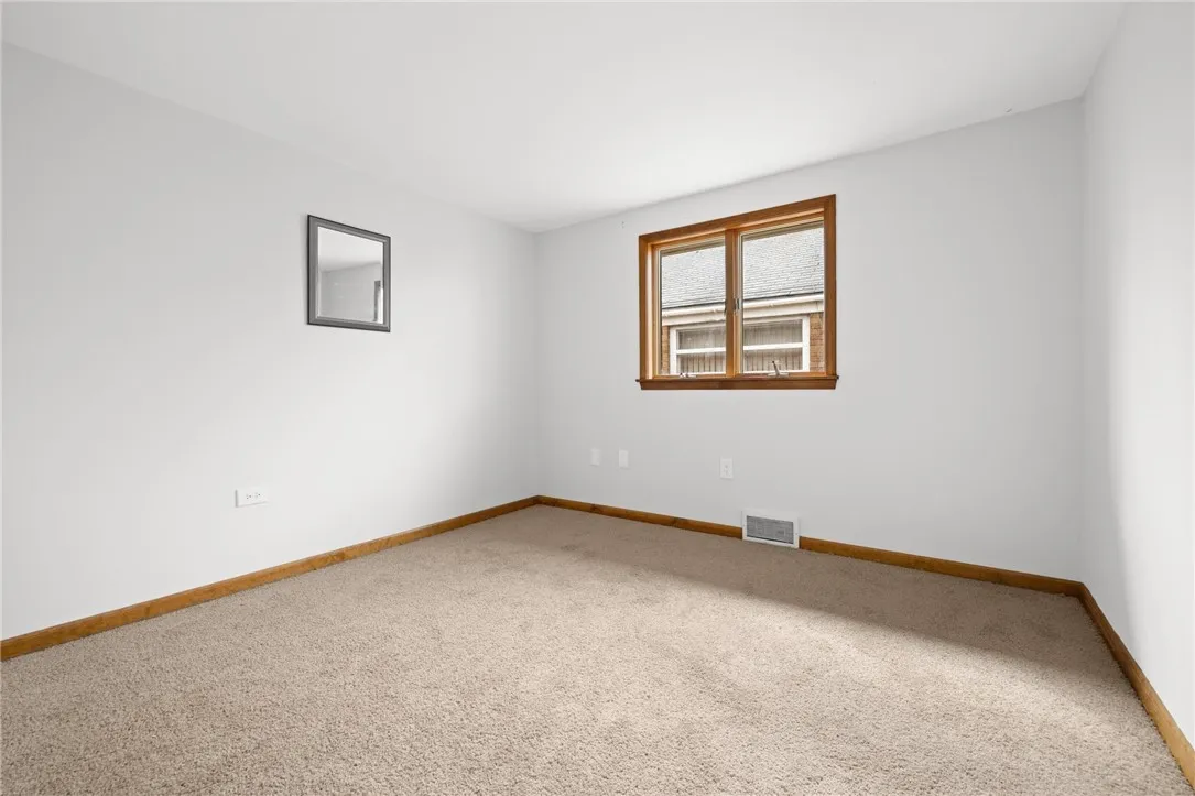 3360 Elmwood Avenue, Tonawanda-town, New York 1421, Tonawanda, New York 14217, 3 Bedrooms Bedrooms, 8 Rooms Rooms,2 BathroomsBathrooms,Residential,Closed,3360 Elmwood Avenue, Tonawanda-town, New York 1421,0,R1595284