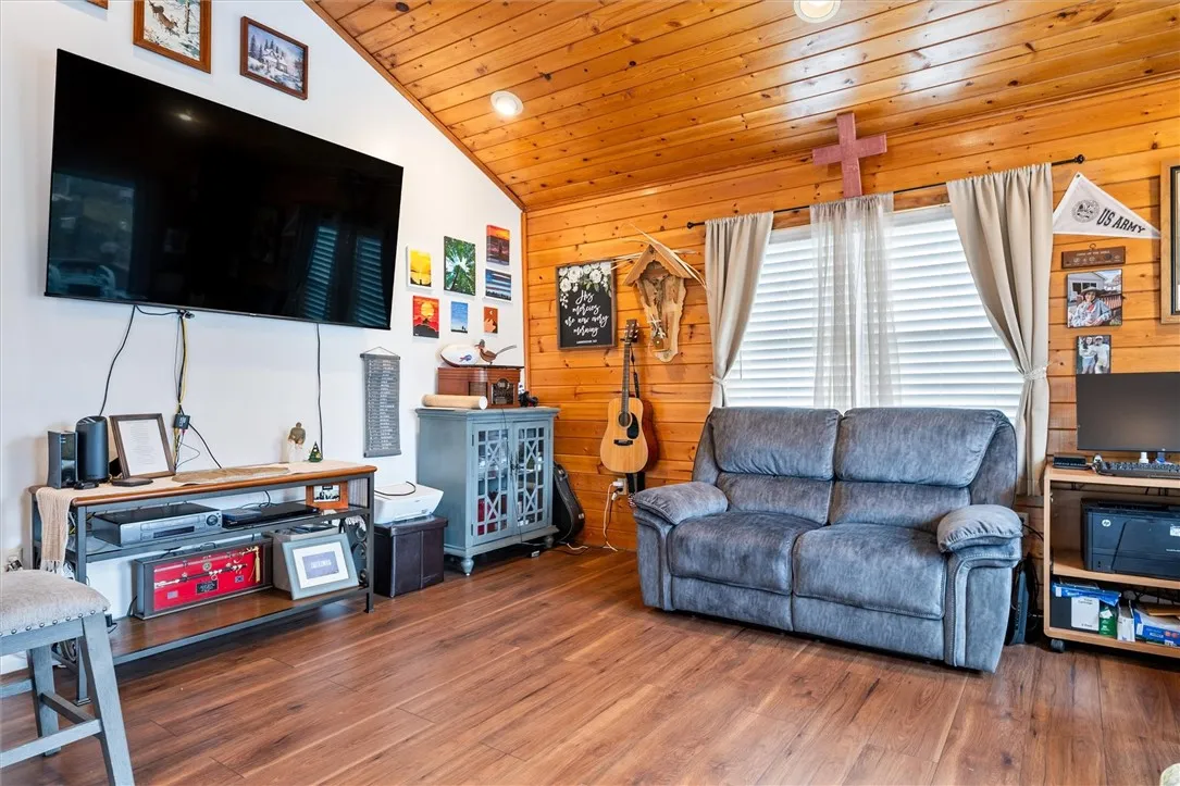 34 Inslee Street, Waterloo, New York 13165, Waterloo, New York 13165, 3 Bedrooms Bedrooms, 8 Rooms Rooms,2 BathroomsBathrooms,Residential,For Sale,34 Inslee Street, Waterloo, New York 13165,R1595503