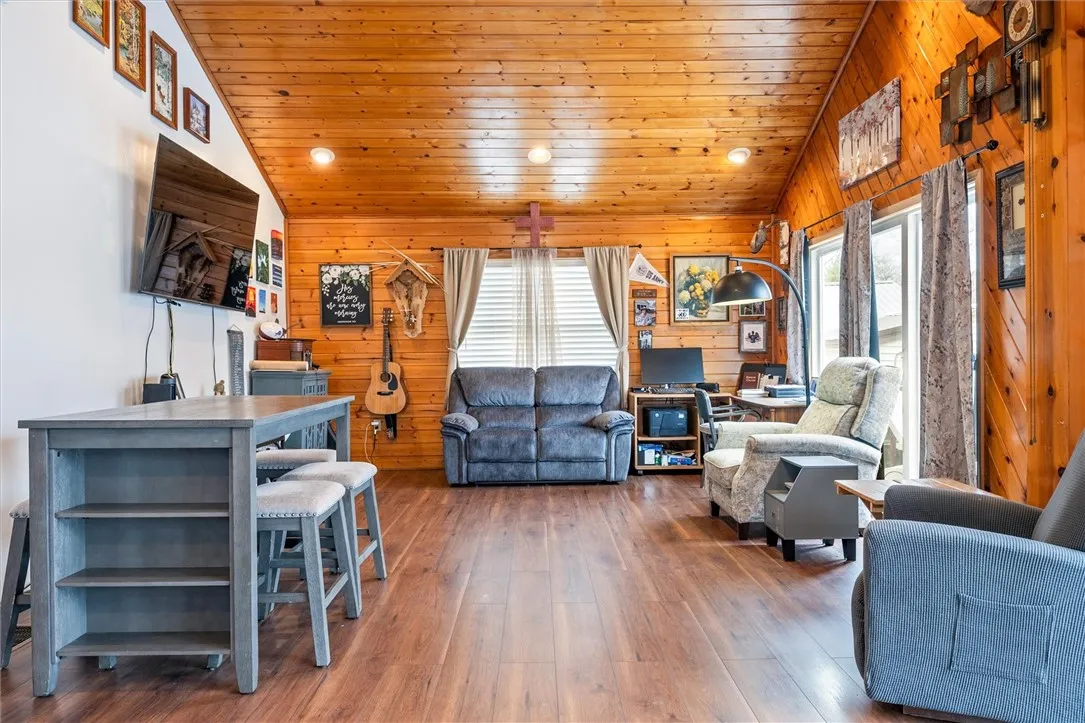 34 Inslee Street, Waterloo, New York 13165, Waterloo, New York 13165, 3 Bedrooms Bedrooms, 8 Rooms Rooms,2 BathroomsBathrooms,Residential,For Sale,34 Inslee Street, Waterloo, New York 13165,R1595503
