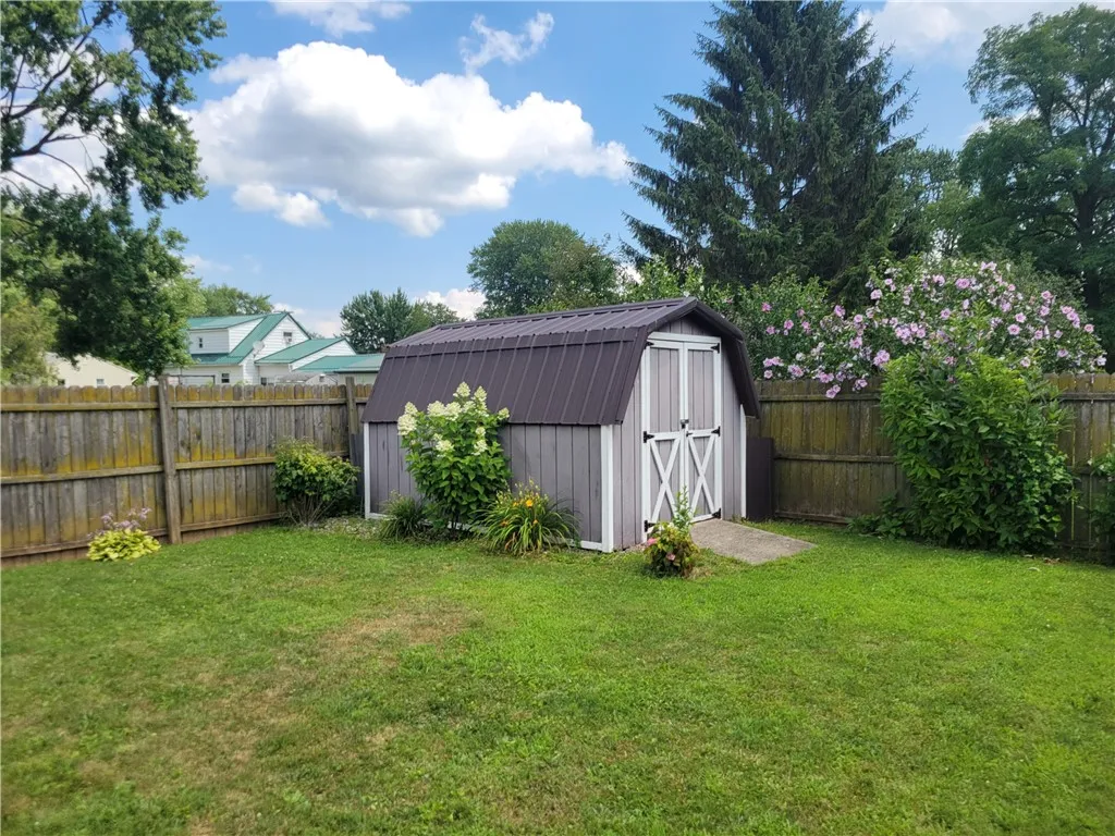 34 Inslee Street, Waterloo, New York 13165, Waterloo, New York 13165, 3 Bedrooms Bedrooms, 8 Rooms Rooms,2 BathroomsBathrooms,Residential,For Sale,34 Inslee Street, Waterloo, New York 13165,R1595503