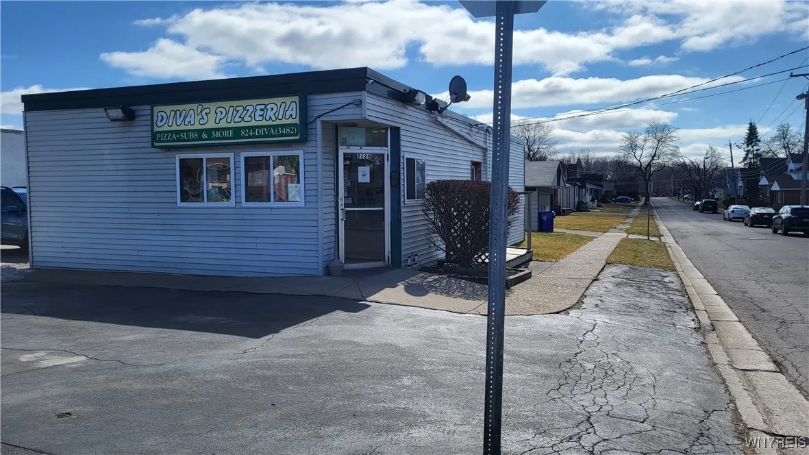 2123 Clinton Street, West Seneca, New York 14206, West Seneca, New York 14206, ,Commercial Sale,For Sale,2123 Clinton Street, West Seneca, New York 14206,0,B1595444