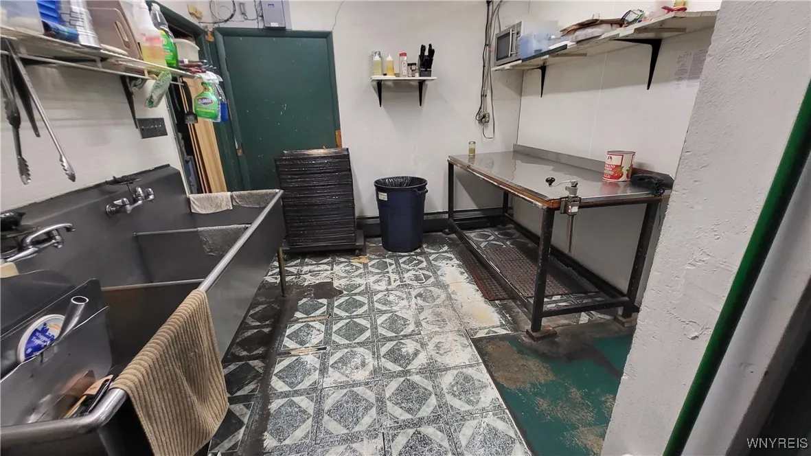 2123 Clinton Street, West Seneca, New York 14206, West Seneca, New York 14206, ,Commercial Sale,For Sale,2123 Clinton Street, West Seneca, New York 14206,0,B1595444
