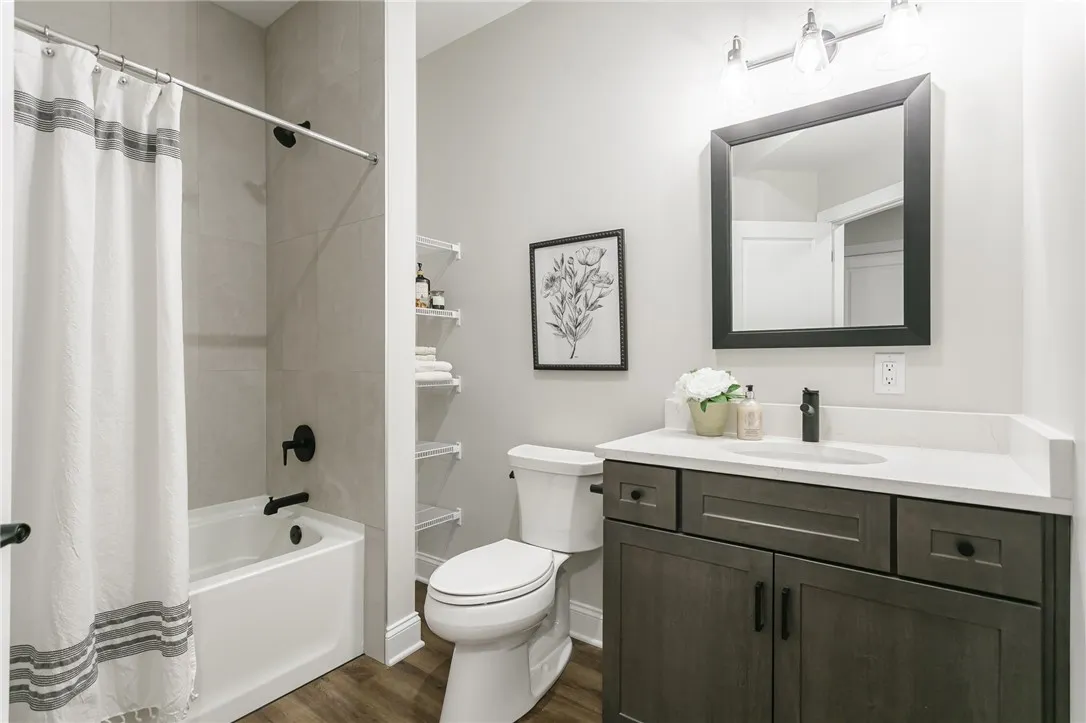 235 Bretlyn Circle, Brighton, New York 14618, Brighton, New York 14618, 3 Bedrooms Bedrooms, 8 Rooms Rooms,3 BathroomsBathrooms,Residential,For Sale,235 Bretlyn Circle, Brighton, New York 14618,R1595315