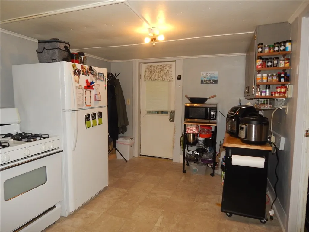 6165 State Highway 7, Milford, New York 13807, Milford, New York 13807, 7 Bedrooms Bedrooms, ,4 BathroomsBathrooms,Residential,For Sale,6165 State Highway 7, Milford, New York 13807,R1595458