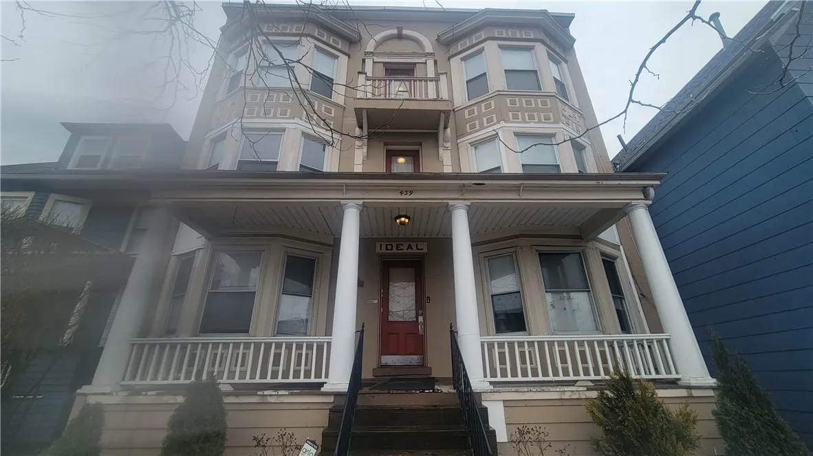 439 West Ferry S, Buffalo, New York 14213, Buffalo, New York 14213, 6 Bedrooms Bedrooms, ,Multi Family,Closed,439 West Ferry S, Buffalo, New York 14213,0,R1595740