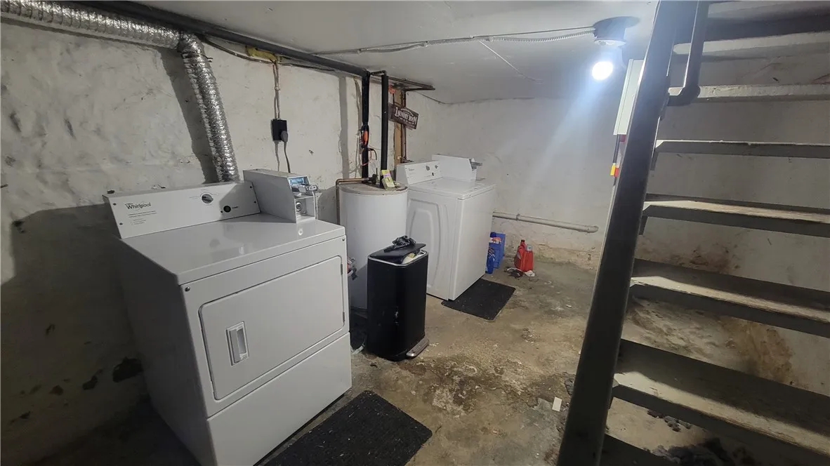 439 West Ferry S, Buffalo, New York 14213, Buffalo, New York 14213, 6 Bedrooms Bedrooms, ,Multi Family,Closed,439 West Ferry S, Buffalo, New York 14213,0,R1595740
