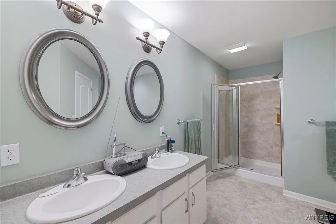 4163 Tisbury Lane, Hamburg, New York 14075, Hamburg, New York 14075, 3 Bedrooms Bedrooms, 6 Rooms Rooms,2 BathroomsBathrooms,Residential,Closed,4163 Tisbury Lane, Hamburg, New York 14075,0,B1595757