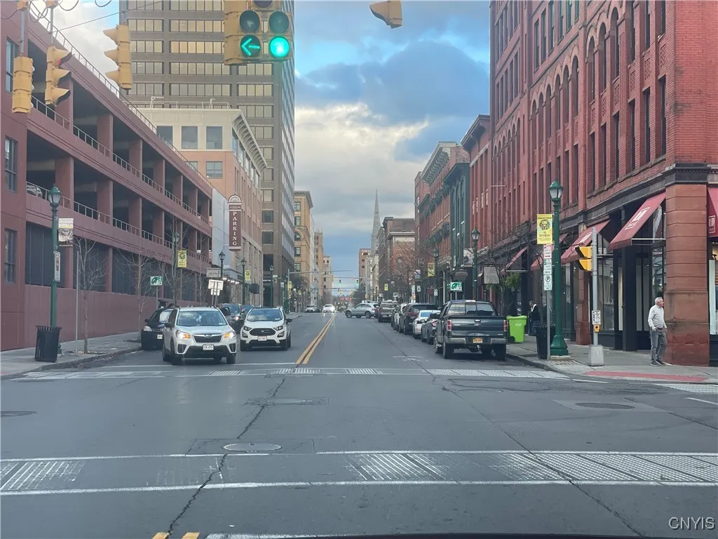 W. Fayette St