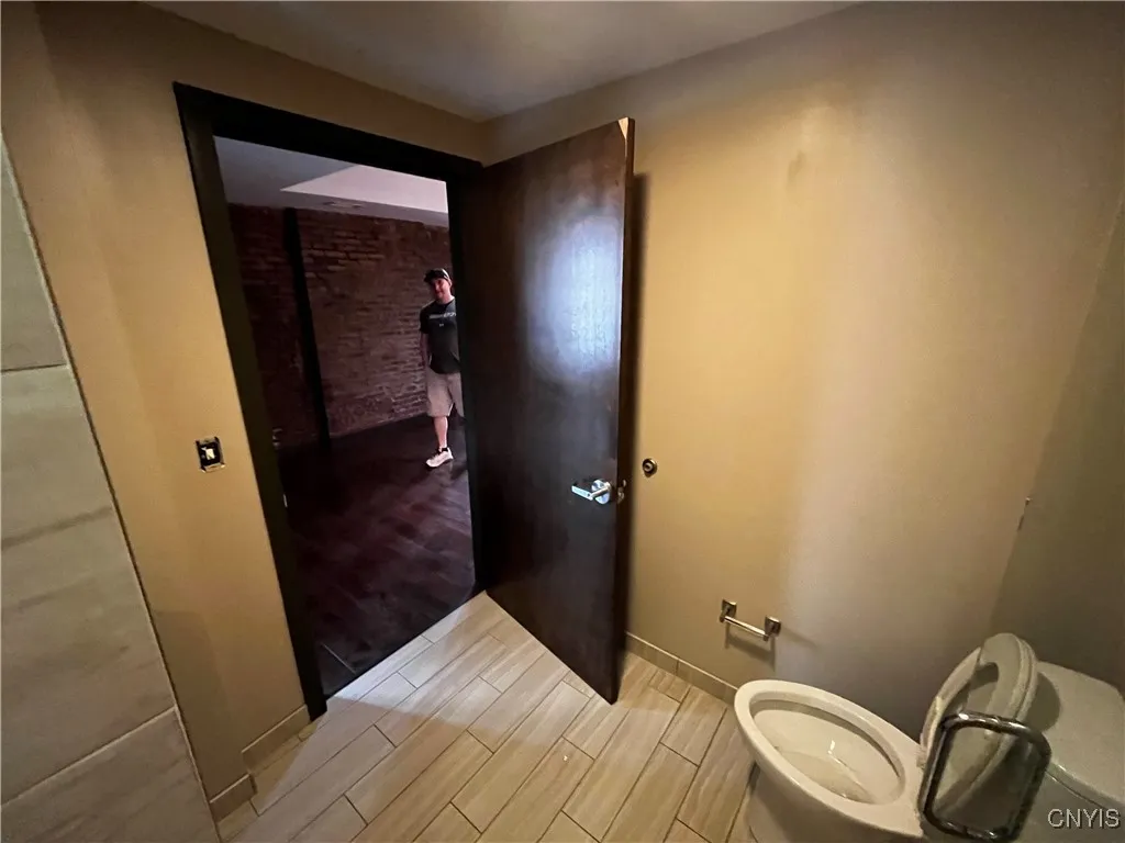 2nd bathroom