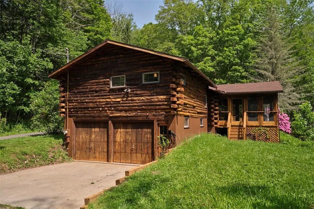 38 Woodchuck Road, Roxbury, New York 12474, Roxbury, New York 12474, 3 Bedrooms Bedrooms, 5 Rooms Rooms,2 BathroomsBathrooms,Residential,For Sale,38 Woodchuck Road, Roxbury, New York 12474,R1595778