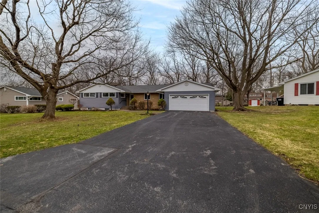 205 Sherbrook Road, Manlius, New York 13104, Manlius, New York 13104, 3 Bedrooms Bedrooms, 7 Rooms Rooms,2 BathroomsBathrooms,Residential,Closed,205 Sherbrook Road, Manlius, New York 13104,0,S1594115
