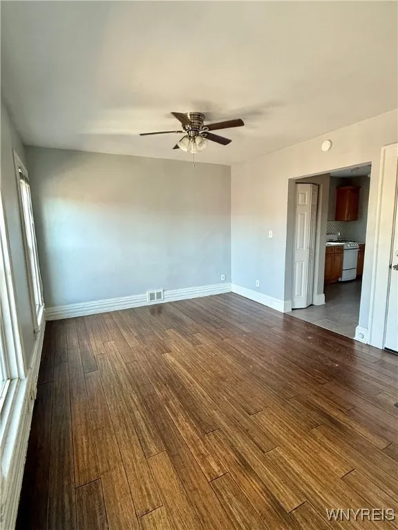 53 Elmwood Avenue 4, Buffalo, New York 14201, Buffalo, New York 14201, 2 Rooms Rooms,1 BathroomBathrooms,Residential Lease,Closed,53 Elmwood Avenue 4, Buffalo, New York 14201,0,B1595821