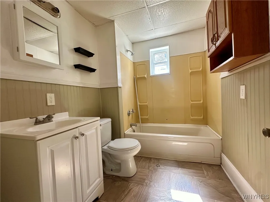 1264 Electric Avenue, Lackawanna, New York 14218, Lackawanna, New York 14218, 10 Bedrooms Bedrooms, ,4 BathroomsBathrooms,Residential,Closed,1264 Electric Avenue, Lackawanna, New York 14218,0,B1595749