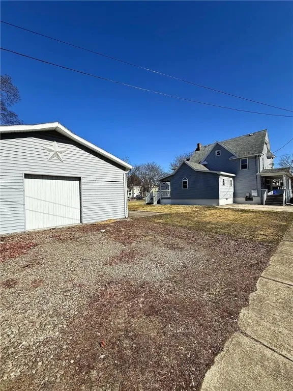 411 Livingston Street, Elmira-city, New York 14904, Elmira City, New York 14904, 4 Bedrooms Bedrooms, ,2 BathroomsBathrooms,Residential,For Sale,411 Livingston Street, Elmira-city, New York 14904,R1595546