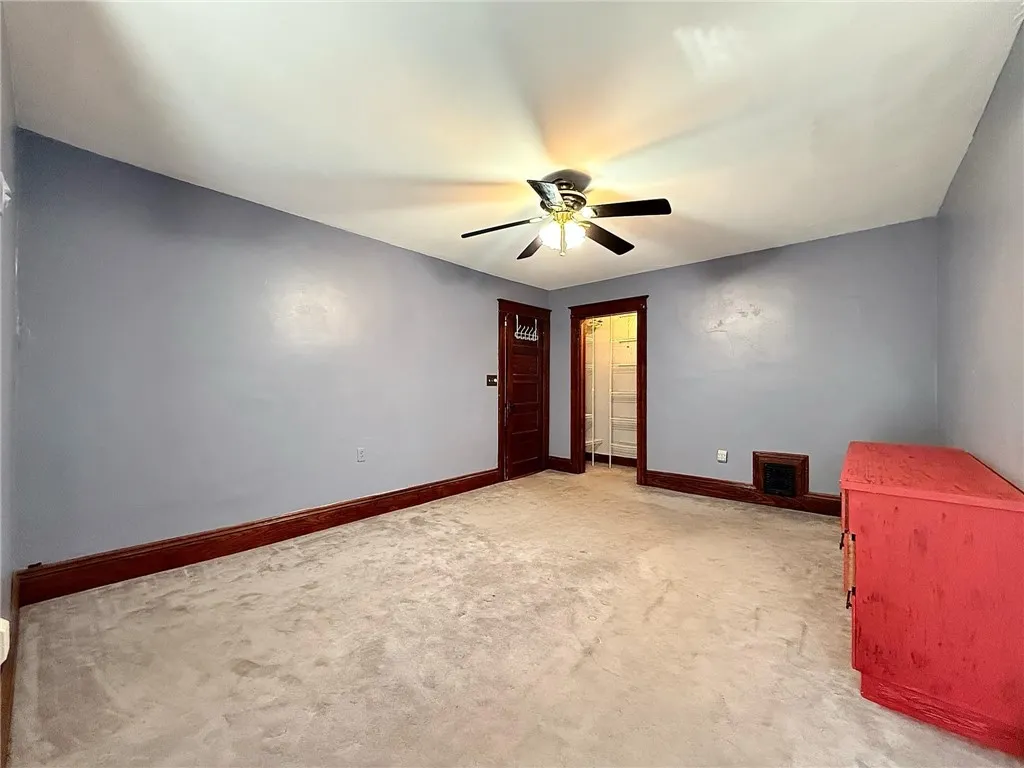 411 Livingston Street, Elmira-city, New York 14904, Elmira City, New York 14904, 4 Bedrooms Bedrooms, ,2 BathroomsBathrooms,Residential,For Sale,411 Livingston Street, Elmira-city, New York 14904,R1595546
