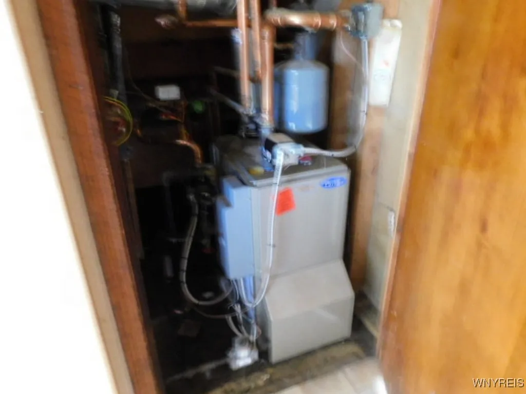 241 Kelvin Drive, Tonawanda-town, New York 14223, Tonawanda, New York 14223, 3 Bedrooms Bedrooms, 5 Rooms Rooms,1 BathroomBathrooms,Residential,Closed,241 Kelvin Drive, Tonawanda-town, New York 14223,B1595944