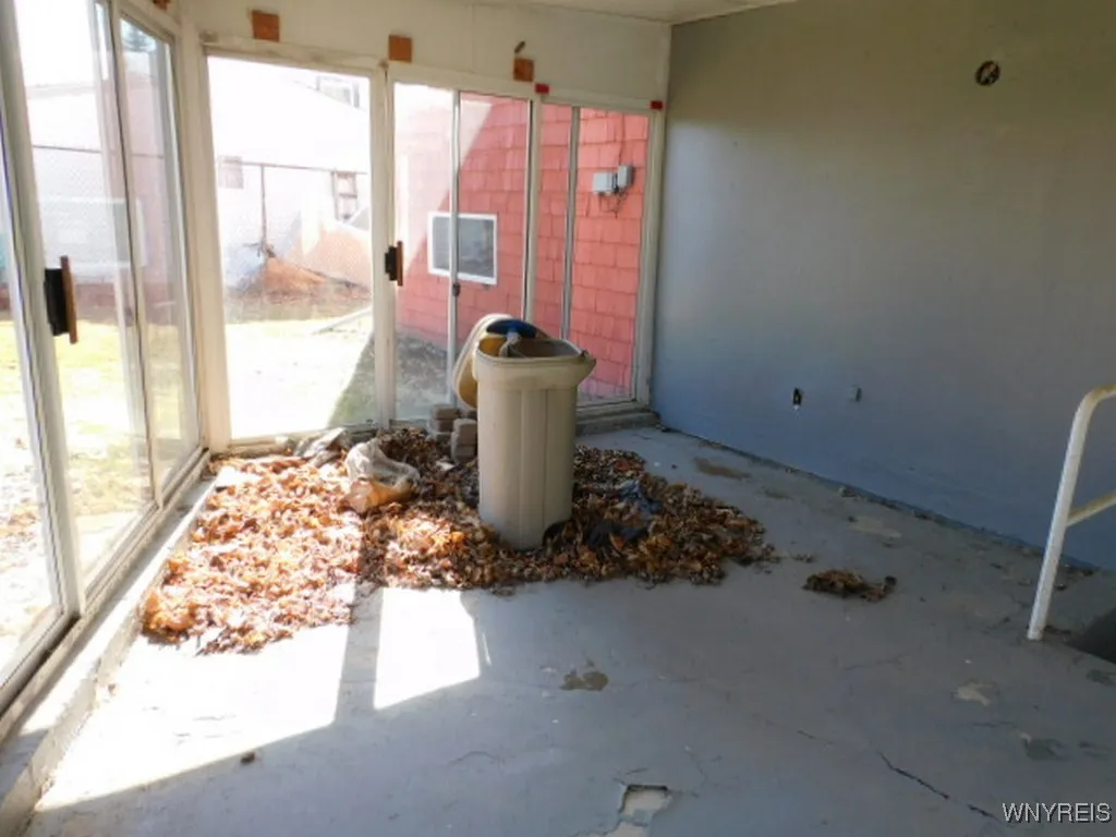 241 Kelvin Drive, Tonawanda-town, New York 14223, Tonawanda, New York 14223, 3 Bedrooms Bedrooms, 5 Rooms Rooms,1 BathroomBathrooms,Residential,Closed,241 Kelvin Drive, Tonawanda-town, New York 14223,B1595944