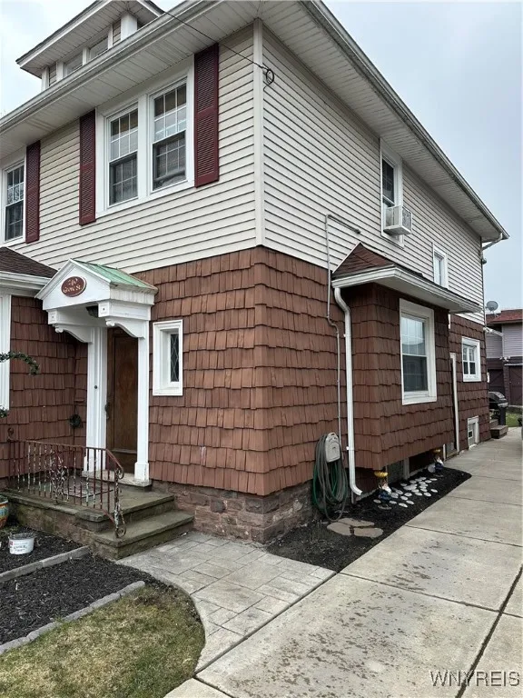 240 Grove Street, Tonawanda-city, New York 14150, Tonawanda, New York 14150, 4 Bedrooms Bedrooms, 8 Rooms Rooms,2 BathroomsBathrooms,Residential Lease,Closed,240 Grove Street, Tonawanda-city, New York 14150,0,B1595657