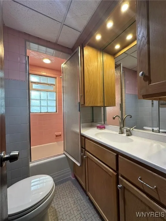 240 Grove Street, Tonawanda-city, New York 14150, Tonawanda, New York 14150, 4 Bedrooms Bedrooms, 8 Rooms Rooms,2 BathroomsBathrooms,Residential Lease,Closed,240 Grove Street, Tonawanda-city, New York 14150,0,B1595657