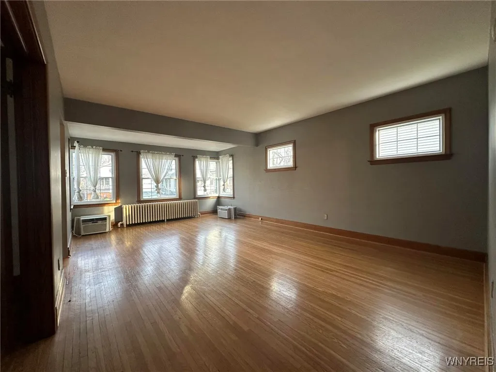 240 Grove Street, Tonawanda-city, New York 14150, Tonawanda, New York 14150, 4 Bedrooms Bedrooms, 8 Rooms Rooms,2 BathroomsBathrooms,Residential Lease,Closed,240 Grove Street, Tonawanda-city, New York 14150,0,B1595657