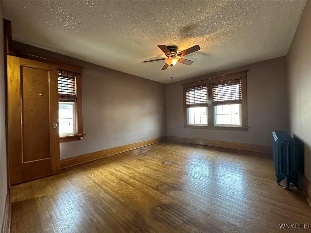 240 Grove Street, Tonawanda-city, New York 14150, Tonawanda, New York 14150, 4 Bedrooms Bedrooms, 8 Rooms Rooms,2 BathroomsBathrooms,Residential Lease,Closed,240 Grove Street, Tonawanda-city, New York 14150,0,B1595657