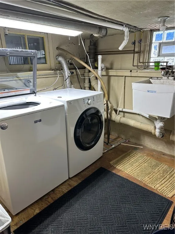 240 Grove Street, Tonawanda-city, New York 14150, Tonawanda, New York 14150, 4 Bedrooms Bedrooms, 8 Rooms Rooms,2 BathroomsBathrooms,Residential Lease,Closed,240 Grove Street, Tonawanda-city, New York 14150,0,B1595657