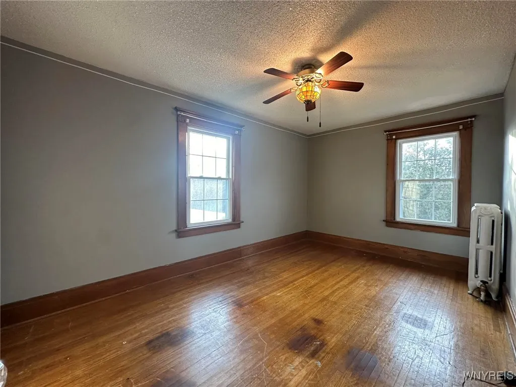 240 Grove Street, Tonawanda-city, New York 14150, Tonawanda, New York 14150, 4 Bedrooms Bedrooms, 8 Rooms Rooms,2 BathroomsBathrooms,Residential Lease,Closed,240 Grove Street, Tonawanda-city, New York 14150,0,B1595657