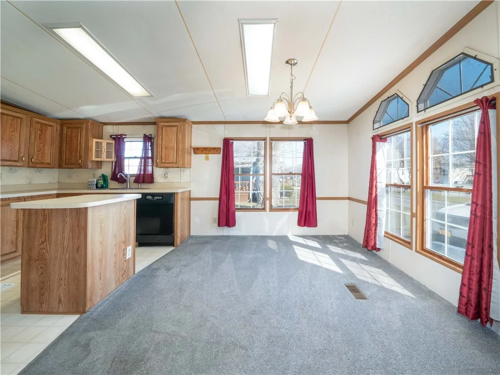 34 Harper Parkway, Avon, New York 14414, Avon, New York 14414, 3 Bedrooms Bedrooms, 6 Rooms Rooms,2 BathroomsBathrooms,Residential,Closed,34 Harper Parkway, Avon, New York 14414,R1596204