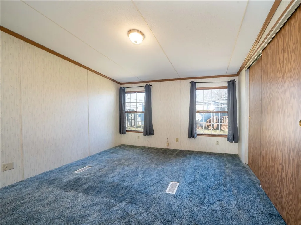 34 Harper Parkway, Avon, New York 14414, Avon, New York 14414, 3 Bedrooms Bedrooms, 6 Rooms Rooms,2 BathroomsBathrooms,Residential,Closed,34 Harper Parkway, Avon, New York 14414,R1596204